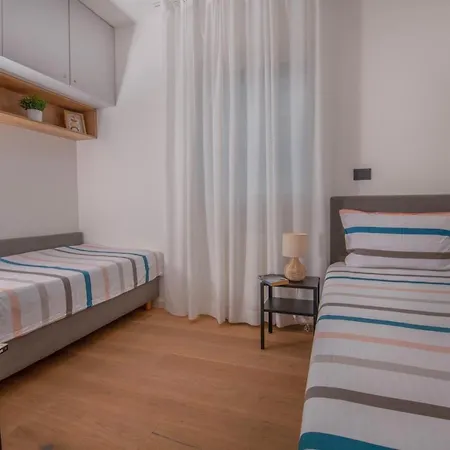 Family & Friends Apartment Pula